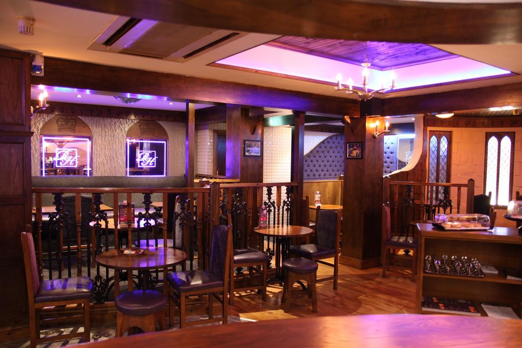 The Royal Hotel Cookstown Kültér fotó