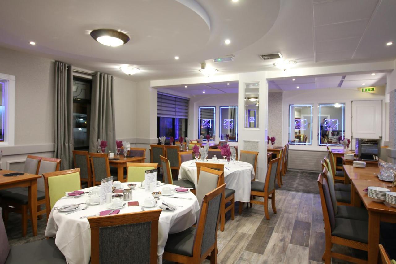 The Royal Hotel Cookstown Kültér fotó