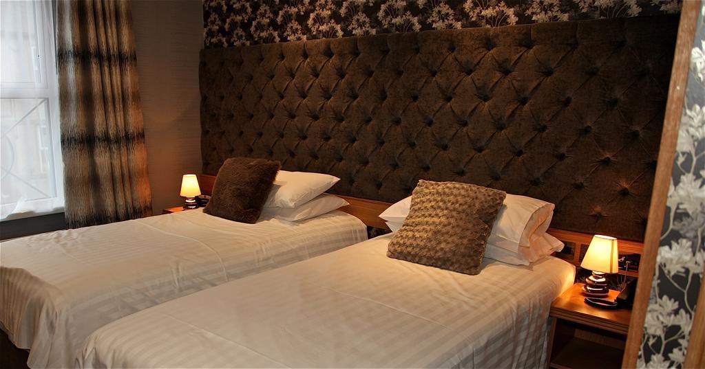 The Royal Hotel Cookstown Kültér fotó