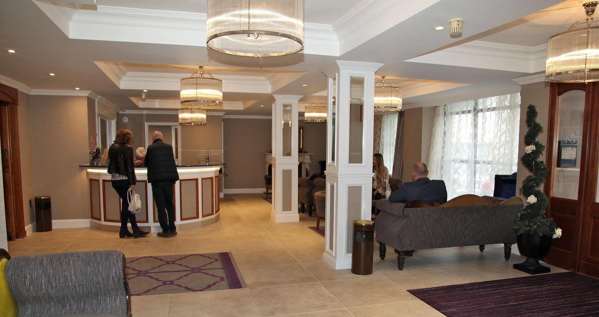 The Royal Hotel Cookstown Kültér fotó